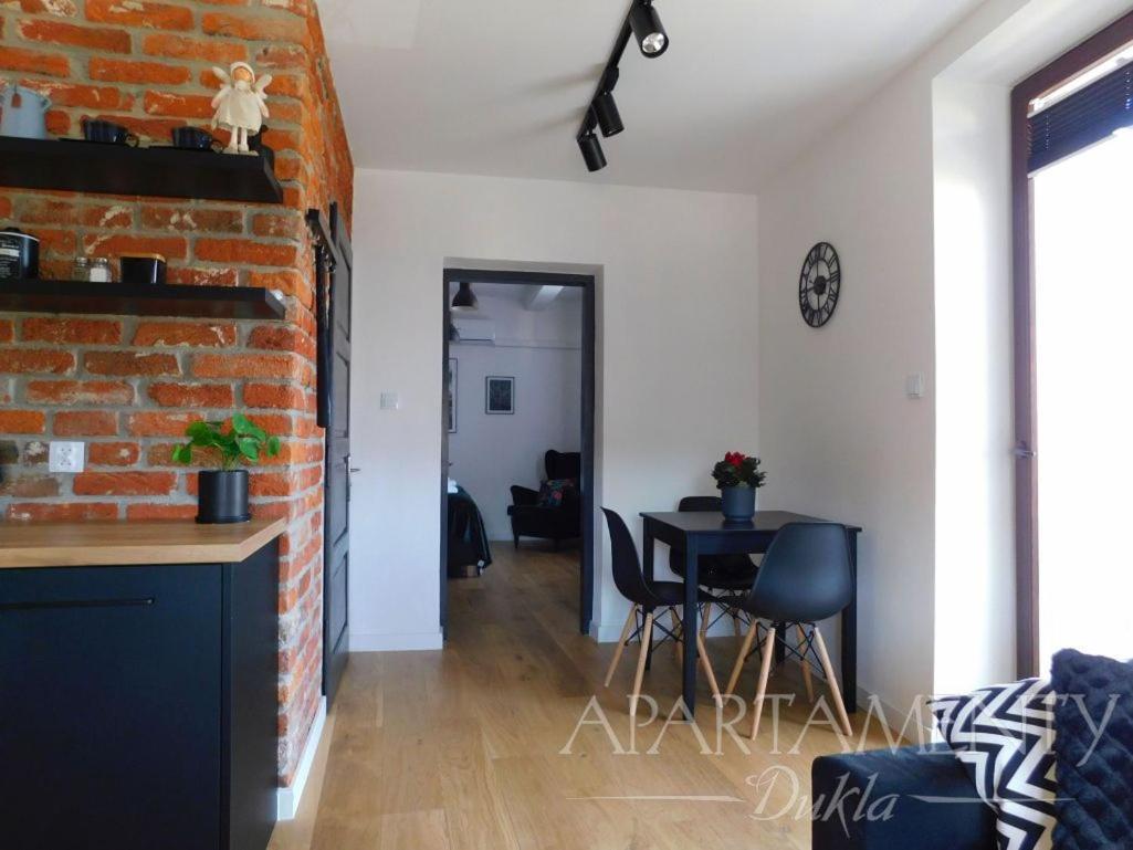Apartamenty Дукла Екстериор снимка